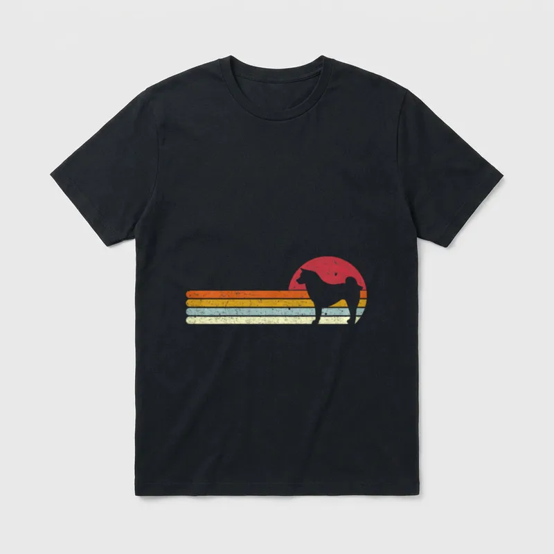 Sonnenuntergang Akita Distressed Japanischer T-Shirt – Klassisches T-Shirt in Schwarz