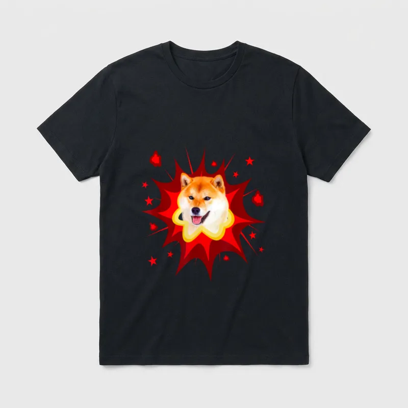 Shiba Inu Dog Pow T-Shirt – Fröhlicher Shiba Inu Kopf vor roter Comic-Explosion mit Sternen – Klassisches T-Shirt in Schwarz