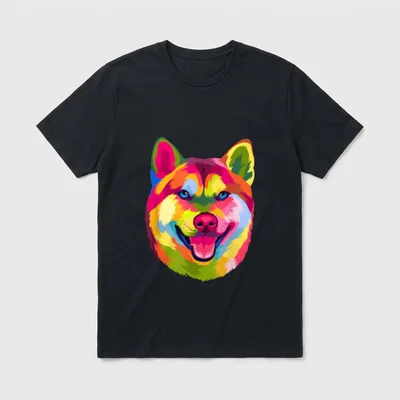 Pop Art Shiba Inu T-Shirt – Bunt gemaltes Porträt eines lächelnden Shiba Inu im Pop-Art-Stil – Klassisches T-Shirt in Schwarz