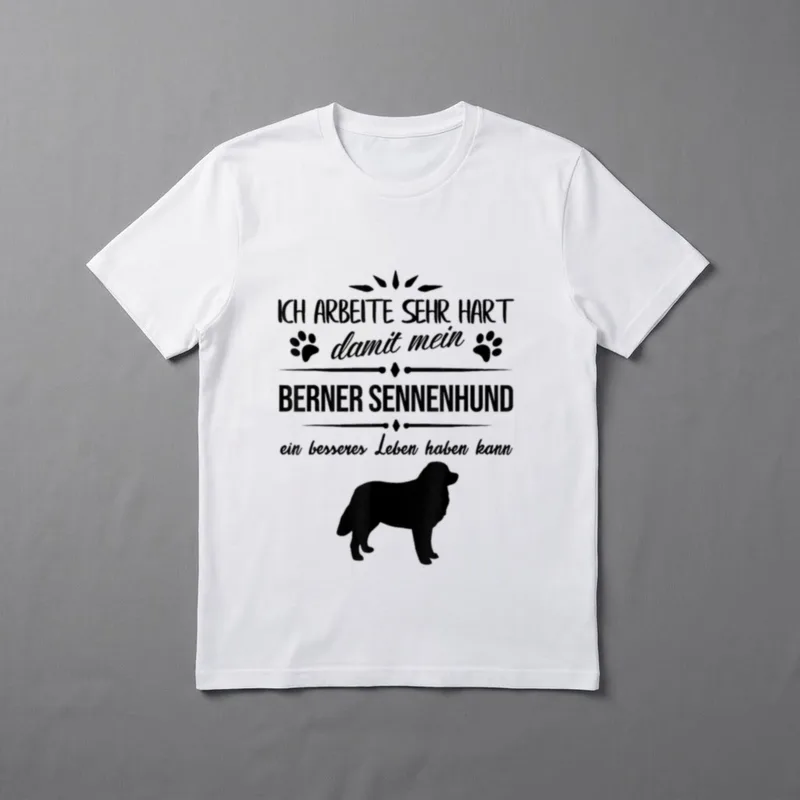 Ich arbeite sehr hart... lustiges T-Shirt – Klassisches T-Shirt in Schwarz