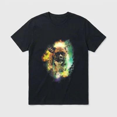 Boxer Hund im Raum T-Shirt – Brauner Boxer vor farbigem Galaxie-Nebel im Vintage-Stil – Klassisches T-Shirt in Schwarz