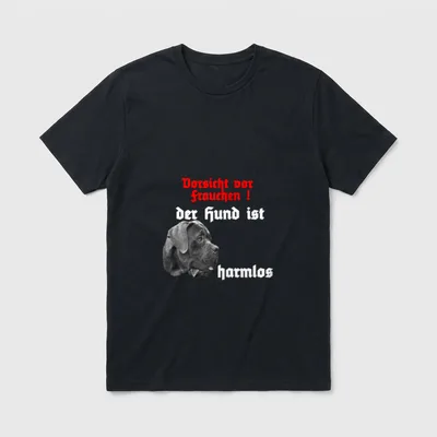 Hunde Sprüche T-Shirt – Cane Corso Kopf mit rotem und weißem Gothic Text auf grauem Grund – Klassisches T-Shirt in Schwarz