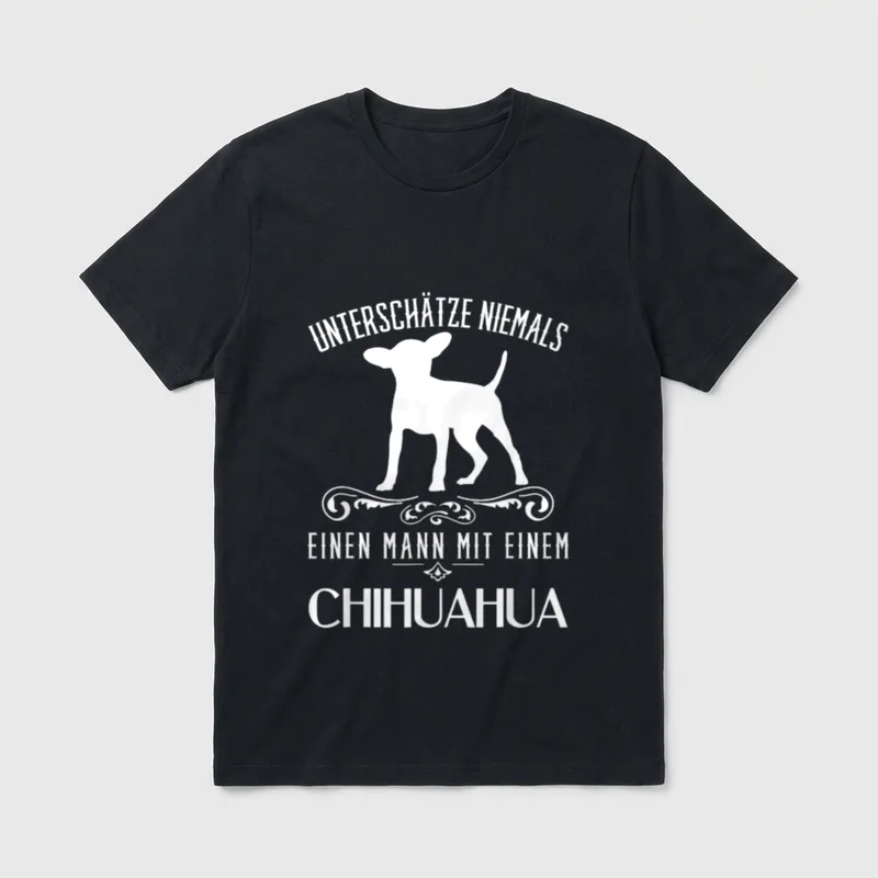 Unterschätze niemals einen Mann... lustiges T-Shirt – Klassisches T-Shirt in Schwarz