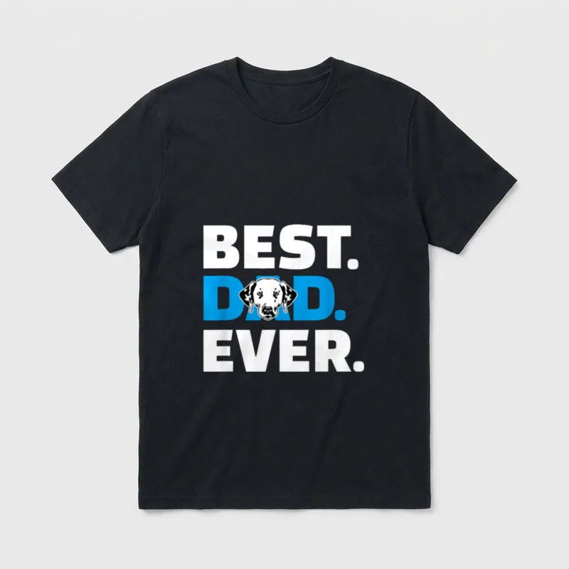 Dalmatiner Papa T-Shirt – BEST. DAD. EVER. Schriftzug mit Dalmatiner-Kopf im Buchstaben A – Klassisches T-Shirt in Schwarz