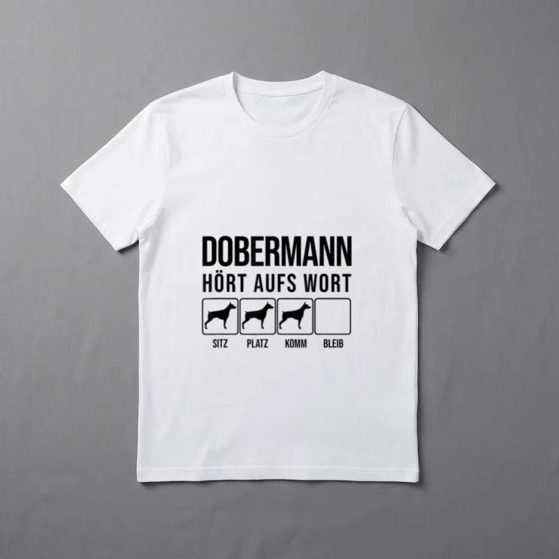 Dobermann Hört aufs Wort T-Shirt – Klassisches T-Shirt in Schwarz