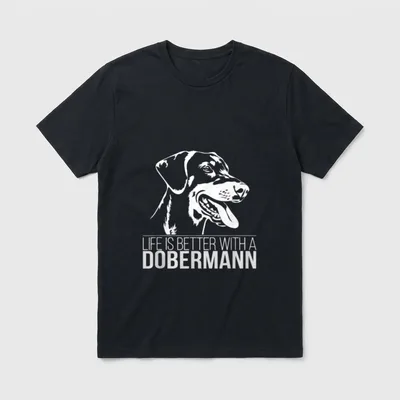 Dobermann life better Hund T-Shirt – Klassisches T-Shirt in Schwarz