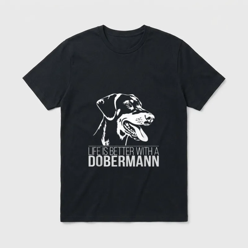 Dobermann life better Hund T-Shirt – Klassisches T-Shirt in Schwarz