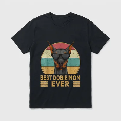 Dobermann Best Dobie Mom T-Shirt – Klassisches T-Shirt in Schwarz