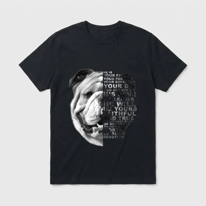 He Is Your Friend T-Shirt – Klassisches T-Shirt in Schwarz
