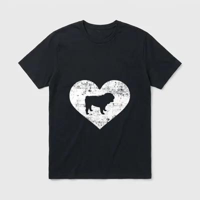 Englische Bulldogge Herz T-Shirt – Klassisches T-Shirt in Schwarz