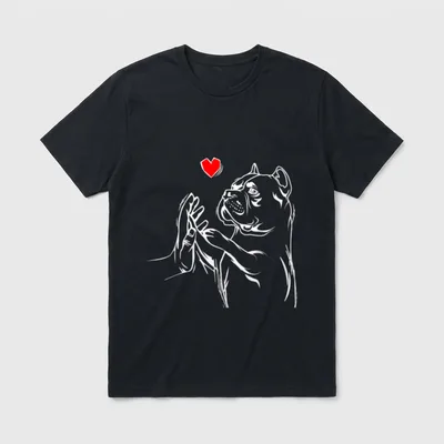 American Bully Liebe Hunde T-Shirt – Weißer Bulldogge gibt Highfive unter einem roten Herz – Klassisches T-Shirt in Schwarz