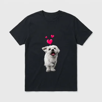 Malteser Hund und Herzen süßer T-Shirt – Klassisches T-Shirt in Schwarz
