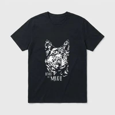 Ungarischer Mudi Loved by T-Shirt – Klassisches T-Shirt in Schwarz