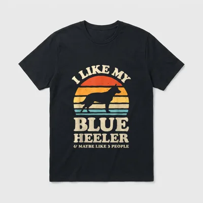 I Like My Blue T-Shirt – Retro-Druck mit Blue Heeler Silhouette und Sonnenuntergang – Klassisches T-Shirt in Schwarz