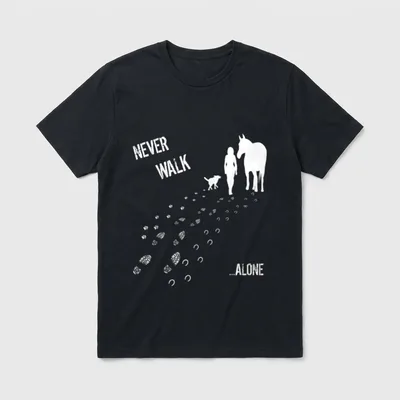 Never Walk Alone Pferd T-Shirt – Klassisches T-Shirt in Schwarz