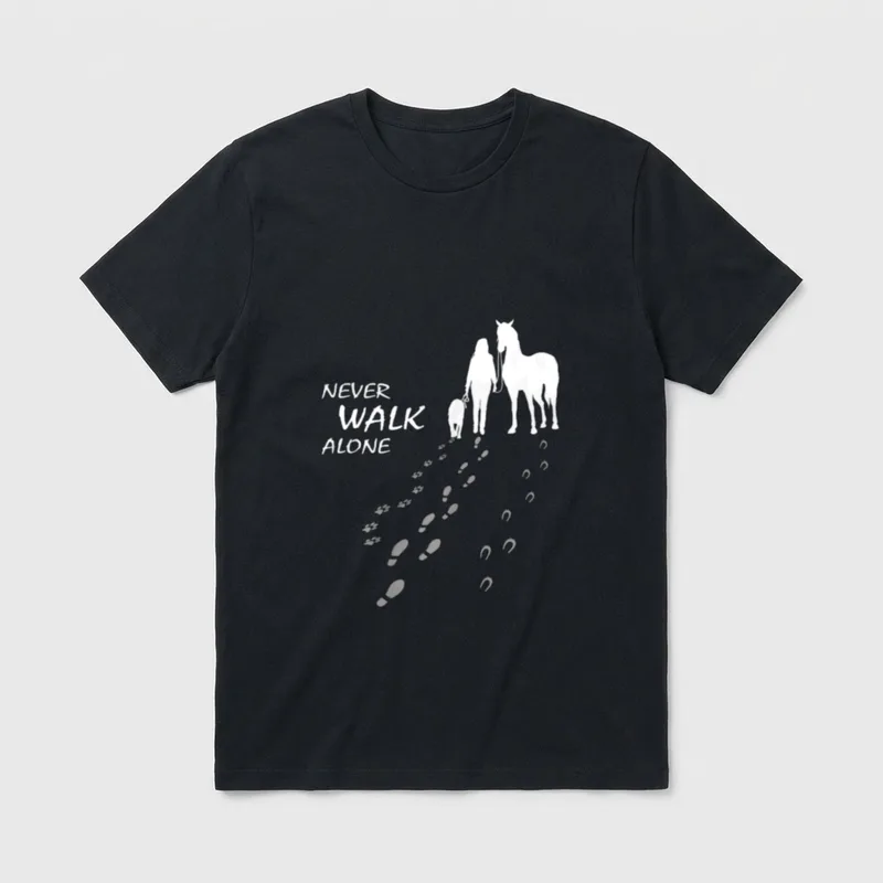 Hund Pferd Never walk T-Shirt – Klassisches T-Shirt in Schwarz
