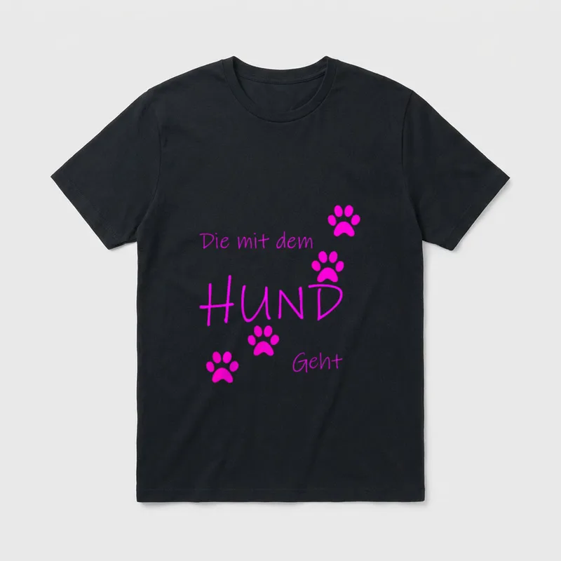 Die mit dem Hund T-Shirt 0110 – Klassisches T-Shirt in Schwarz