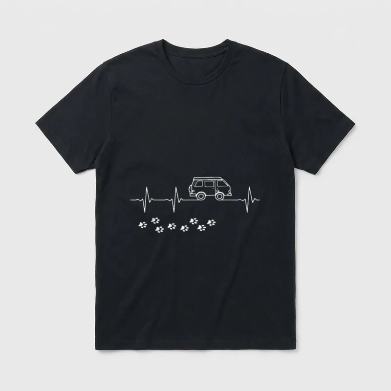 Herzschlag Camping Hund Wohnmobil T-Shirt – Klassisches T-Shirt in Schwarz