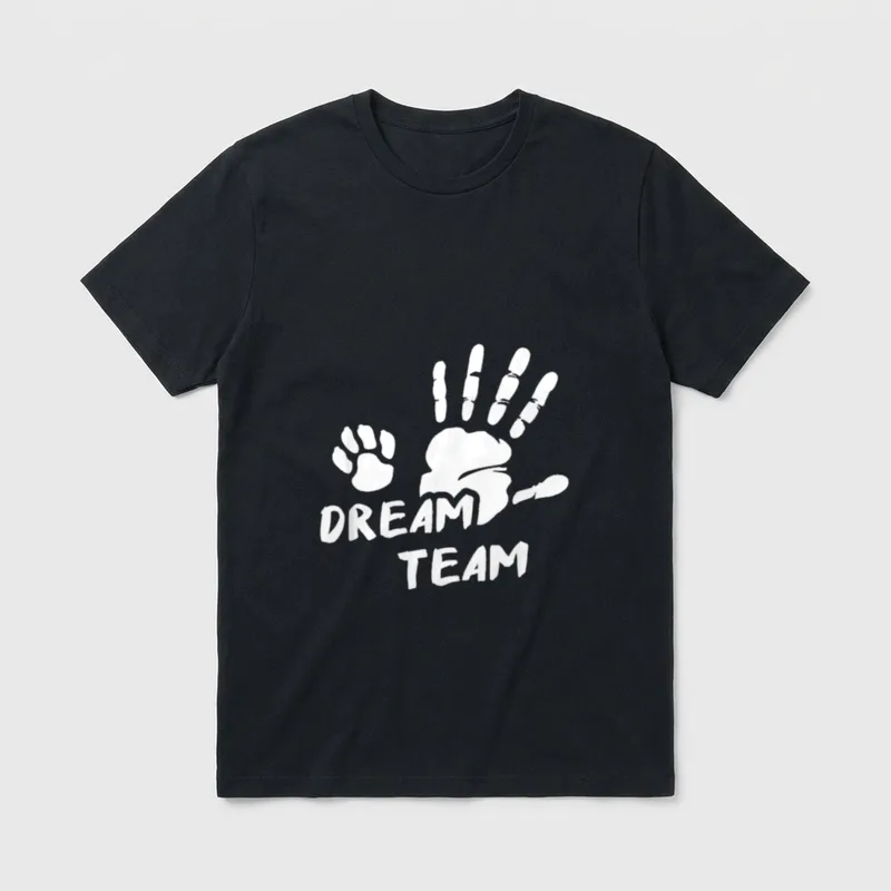 Dream Team Hundebesitzer Hundepfoten T-Shirt – Klassisches T-Shirt in Schwarz