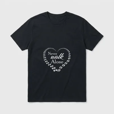Never Walk Alone für Hundebesitzer Paw T-Shirt – Klassisches T-Shirt in Schwarz