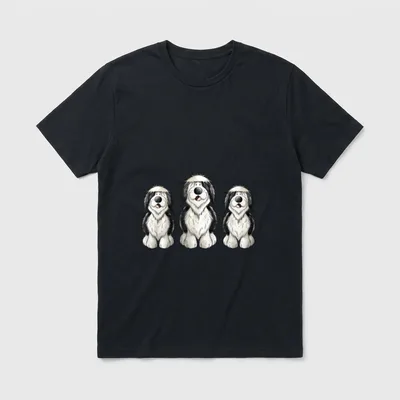 Lustiges Bobtail Trio I T-Shirt – Drei sitzende schwarz-weiße Bobtail-Hunde im Comic-Stil – Klassisches T-Shirt in Schwarz