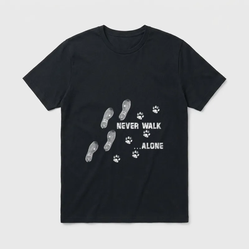 Never Walk Alone Hunde Hundeliebhaber T-Shirt – Klassisches T-Shirt in Schwarz