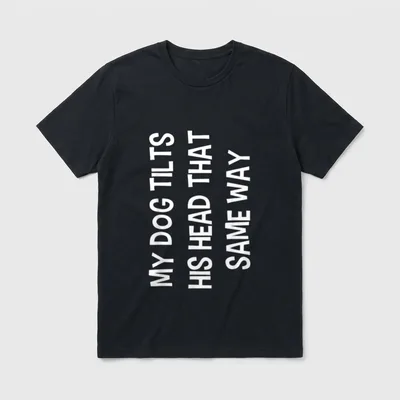 Dog Neigbar His Head T-Shirt – Klassisches T-Shirt in Schwarz