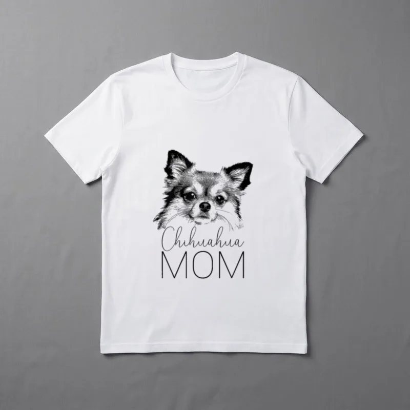 Chihuahua Mama Shirt – Skizze eines Chihuahuas mit dem Text Chihuahua MOM darunter – Klassisches T-Shirt in Schwarz
