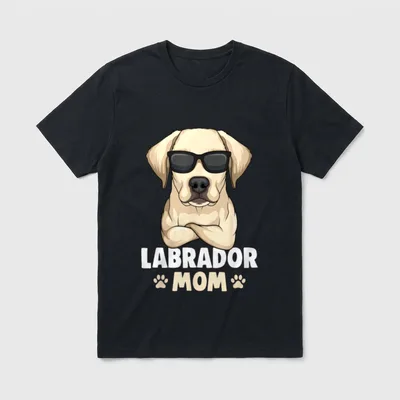 Labrador Hunde Mama Lab T-Shirt – Gelber Labrador mit Sonnenbrille und Text LABRADOR MOM – Klassisches T-Shirt in Schwarz