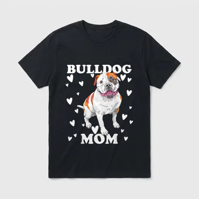 Bulldog Mama Mom T-Shirt – BULLDOG MOM Text mit Bulldoggen-Illustration und weißen Herzen – Klassisches T-Shirt in Schwarz
