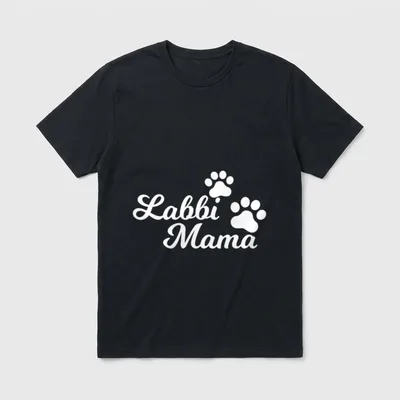 Labbi Mama Mom Mutter T-Shirt – Schriftzug Labbi Mama mit zwei weißen Pfotenabdrücken – Klassisches T-Shirt in Schwarz