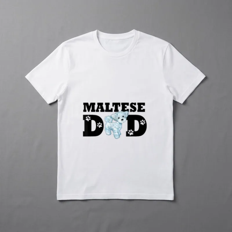 Maltese Dad Malteser Papa T-Shirt – MALTESE DAD Text mit Malteser-Welpe als Buchstabe A – Klassisches T-Shirt in Schwarz