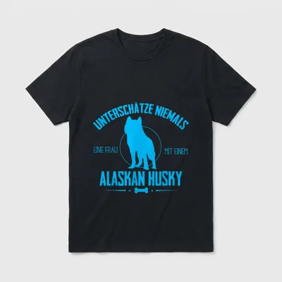 Unterschätze niemals eine Frau Husky T-Shirt – Klassisches T-Shirt in Schwarz