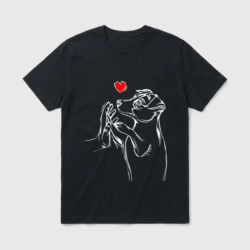Jack Russell Terrier Liebe T-Shirt – Weißer Strichhund mit rotem Herz über den Händen – Klassisches T-Shirt in Schwarz