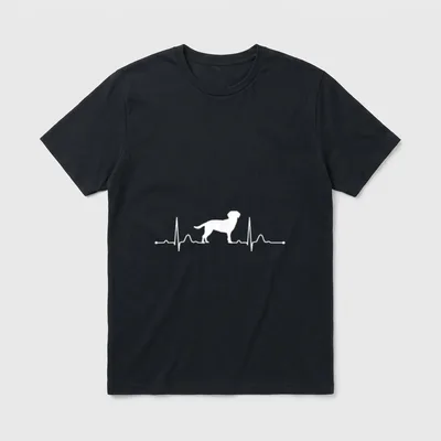 Tiroler Bracke Heartbeat Herzschlag T-Shirt – Klassisches T-Shirt in Schwarz