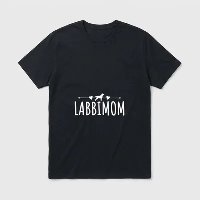 Labrador Mom Shirt – LABBIMOM Schriftzug mit Hundesilhouette und Pfeilherzen – Klassisches T-Shirt in Schwarz