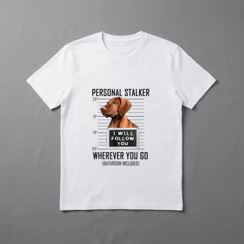 Personal Stalker Hund Magyar T-Shirt – Klassisches T-Shirt in Schwarz