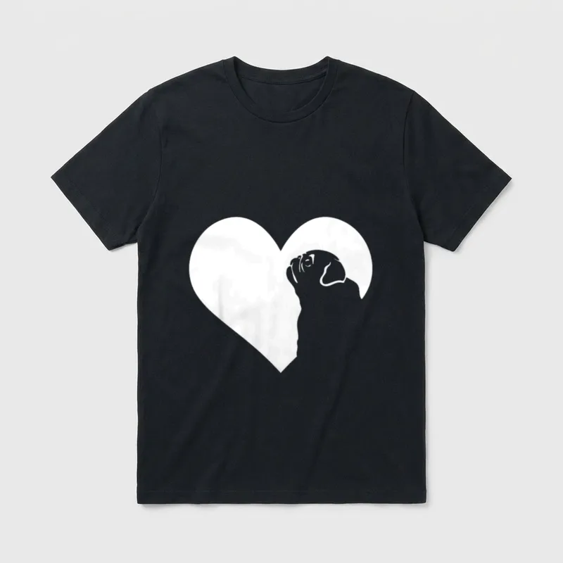 Hund Mops Herz Silhouette T-Shirt – Klassisches T-Shirt in Schwarz