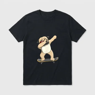 Dabbing Mops Sonnenbrille Skateboard T-Shirt – Klassisches T-Shirt in Schwarz
