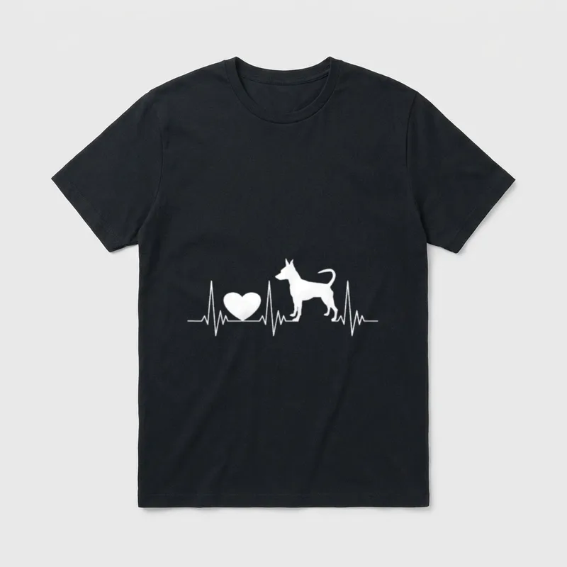Zwergpinscher lustiges EKG Heartbeat T-Shirt – Klassisches T-Shirt in Schwarz