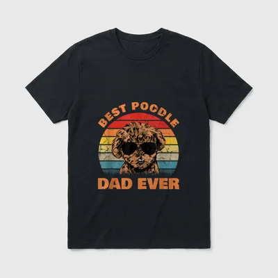 Best Poodle Dad Ever T-Shirt – Retro Pudel mit Sonnenbrille und Sunset Hintergrund – Klassisches T-Shirt in Schwarz