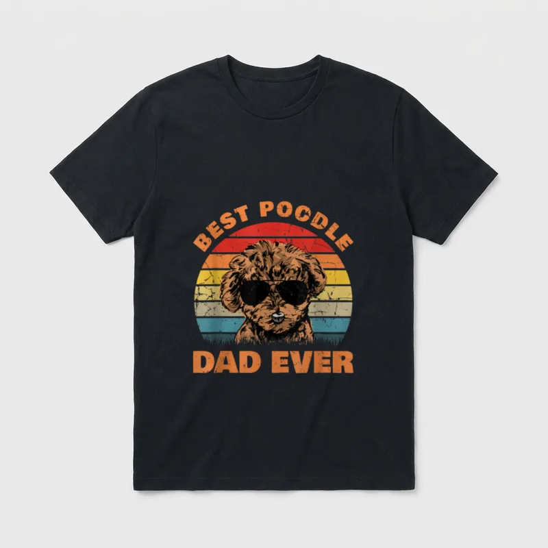 Best Poodle Dad Ever T-Shirt – Retro Pudel mit Sonnenbrille und Sunset Hintergrund – Klassisches T-Shirt in Schwarz