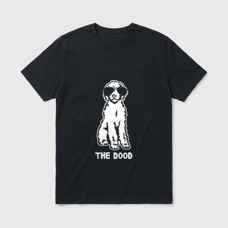 The Dood Goldendoodle Dog T-Shirt – Weißer Goldendoodle mit Sonnenbrille und Text THE DOOD – Klassisches T-Shirt in Schwarz
