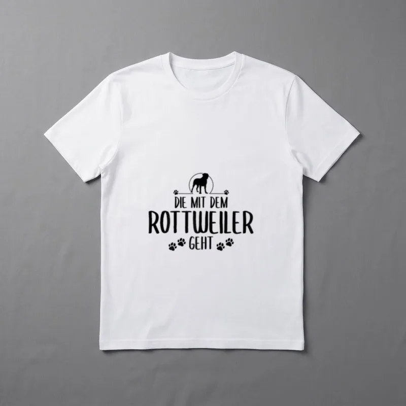 Die mit dem Rottweiler Geht T-Shirt – Klassisches T-Shirt in Schwarz