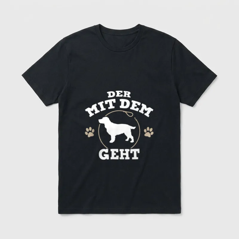 Der mit dem Cocker T-Shirt – Cocker Spaniel Silhouette mit Leine und Pfotenabdruck – Klassisches T-Shirt in Schwarz