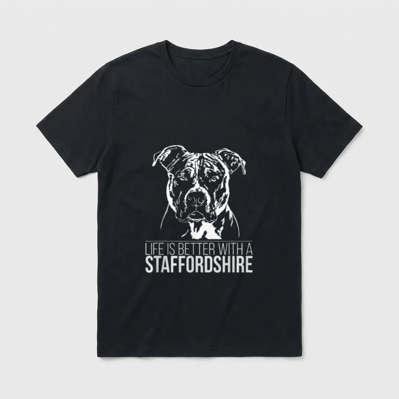 Staffordshire life is better T-Shirt – Klassisches T-Shirt in Schwarz